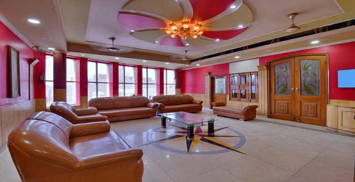 Rc Inn Sirsa Экстерьер фото