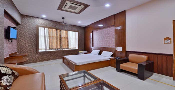 Rc Inn Sirsa Экстерьер фото